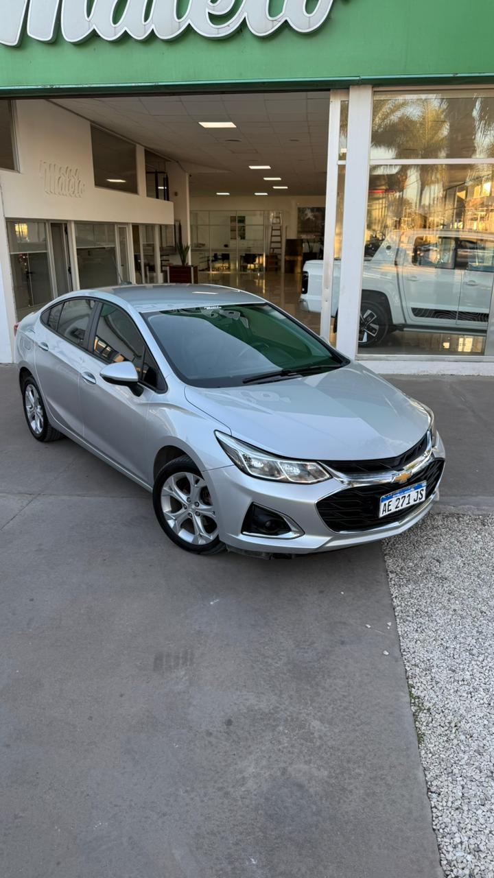 CHEVROLET - CRUZE  LT  - MANUAL   - 2020